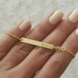 Personalized Bar Bracelet in 925 Sterling Silver with engraved Mama design