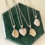 Elegant Lockets Necklace in 925 sterling silver, customizable with engraved text and photos
