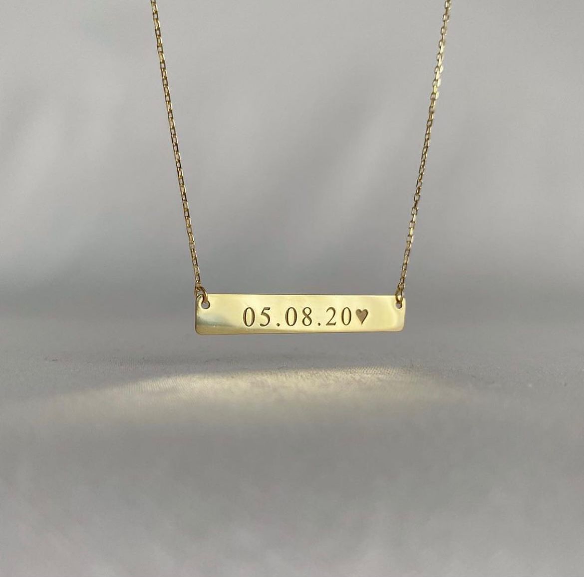 Elegant necklace with customizable text, crafted with fine jewelry for a personalized touch