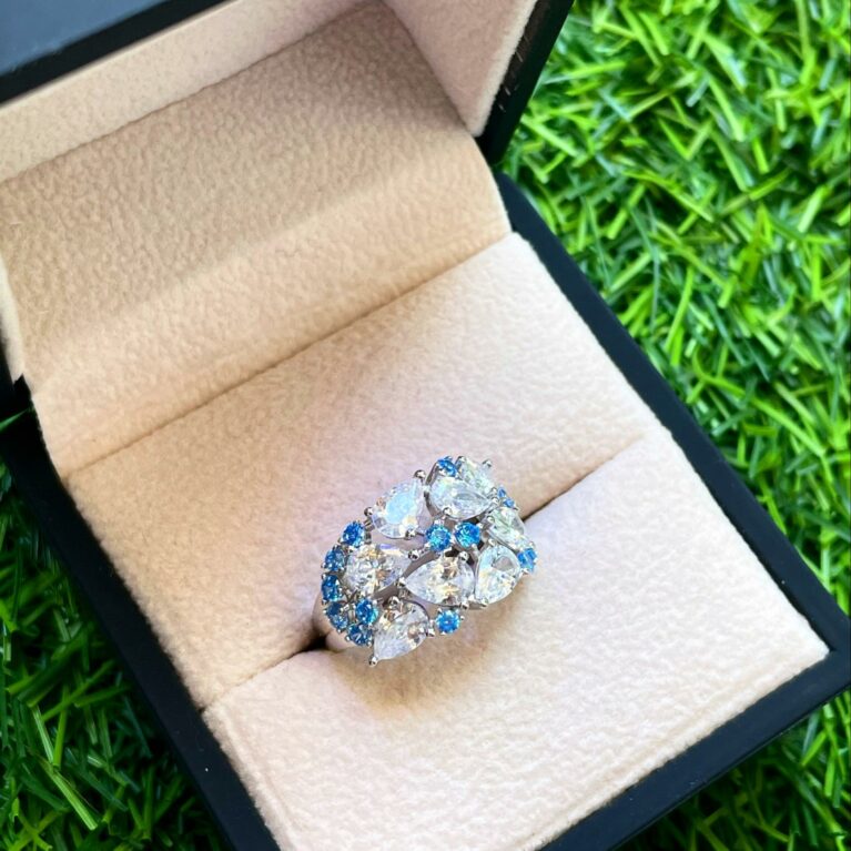 Luxury Jewellery: Illuminate Your Style with the Dazzling Blue Fireflies Ring from Blingiton