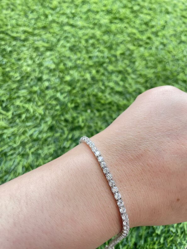 Tennis Bracelet Medium Size – 925 Silver bracelet with zirconium stones, elegant arm candy for women, ships worldwide (UAE, KSA, Saudi Arabia).