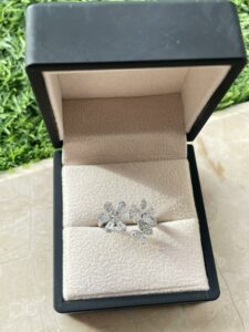 Daisies Ring in 925 sterling silver with delicate daisy flower design