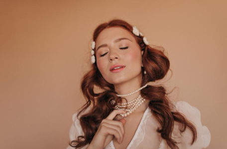 7 Pearl Necklace for Women That Reflect Luxurious Elegance with Blingiton