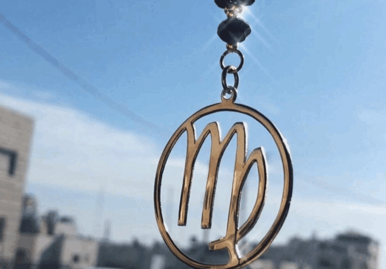 Horoscope & Zodiac Jewelry: Personalized Star Sign Styles