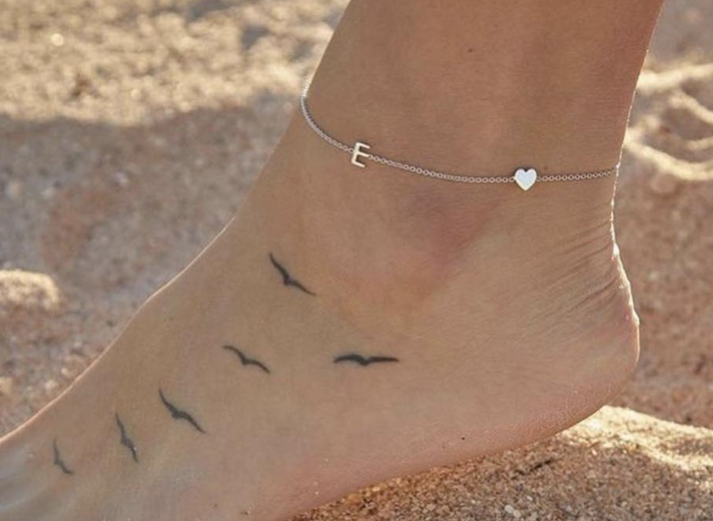 Personalized Anklets & Keychains: Custom Accessories with Meaning